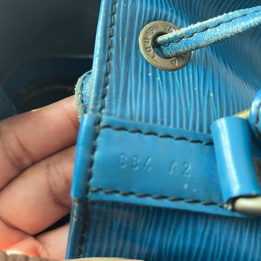 Louis Vuitton Épi Leather Shoulder bag